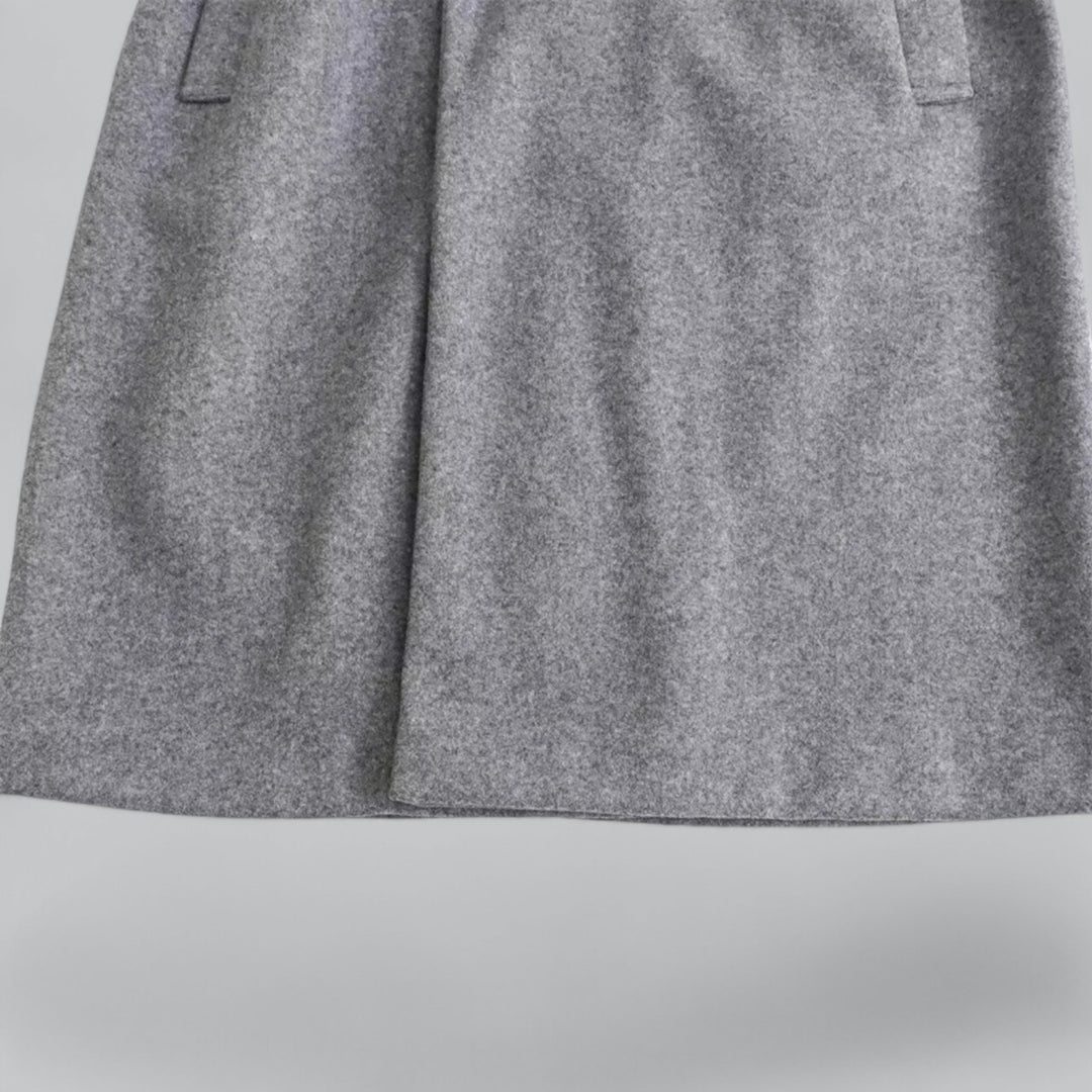 Wijd uitlopende onderkant voor een sierlijke look.