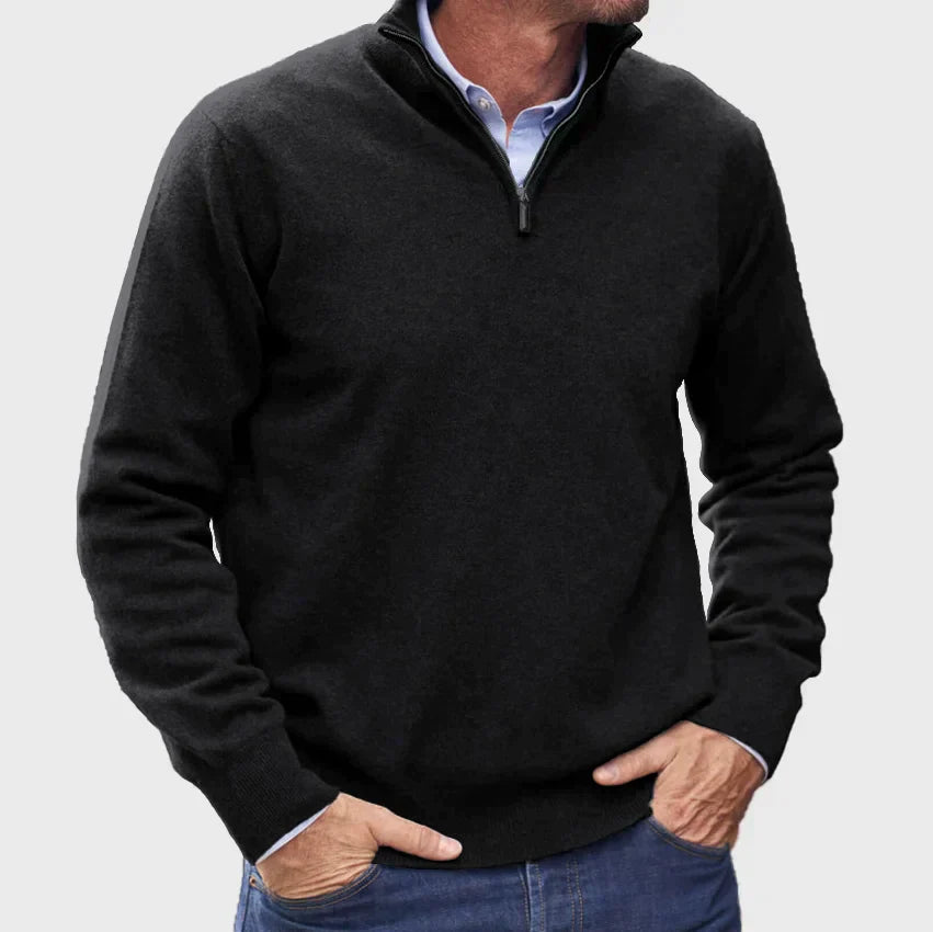 Premium kasjmier sweater met subtiele details.