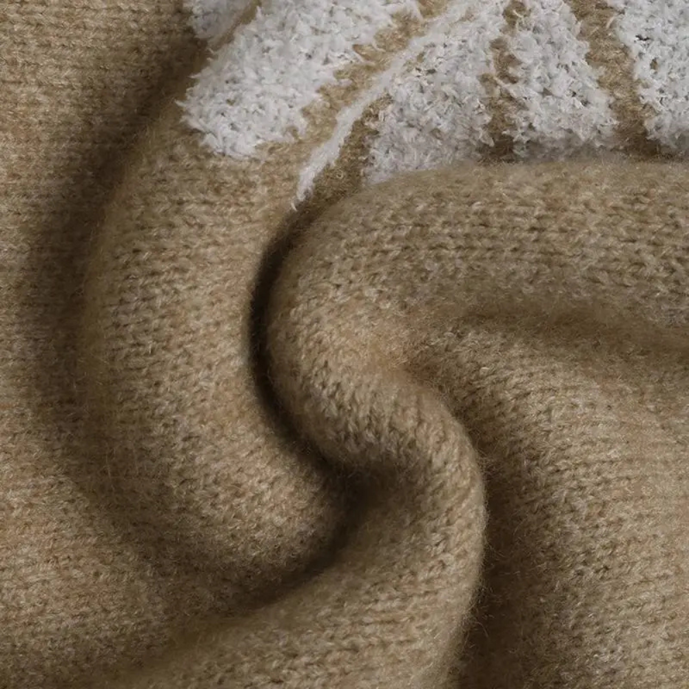 Noëlle | Women's Knitted Sweater With Flower Pattern | Beige
