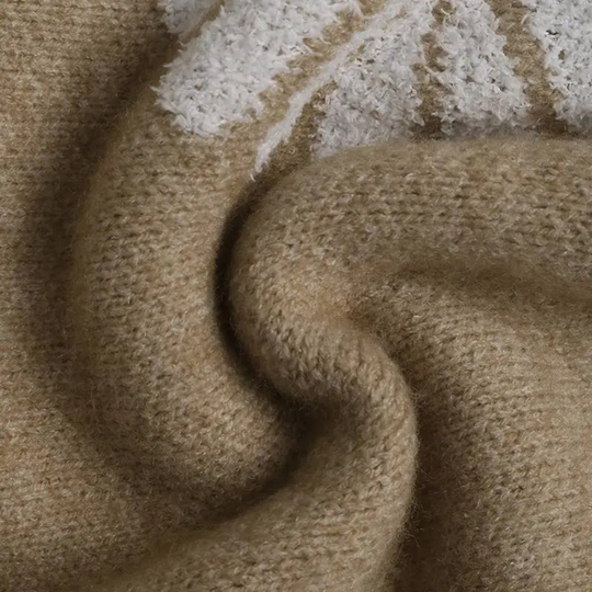 Noëlle | Women's Knitted Sweater With Flower Pattern | Beige