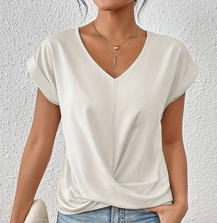 Angelika | Lightweight summer blouse with V-neck