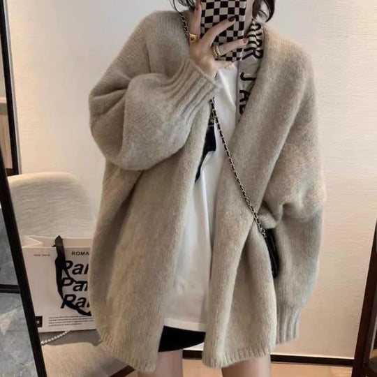 Julia - Comfortable Oversized Knitted Cardigan