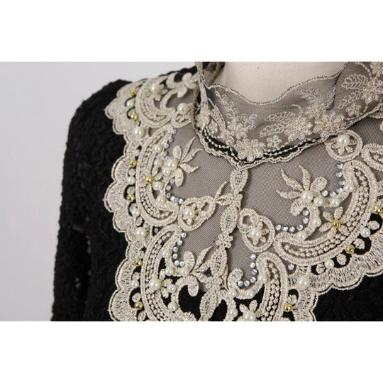 Bella | Elegant blouse with net and embroidery
