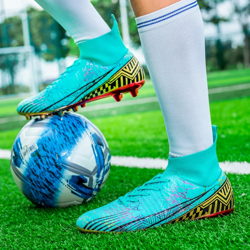 Benjamin | Football shoes for outdoor training