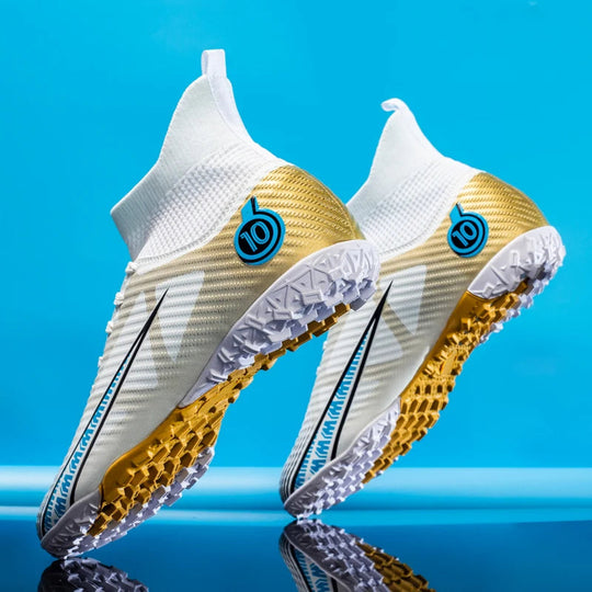 Benjamin | Football shoes for outdoor training