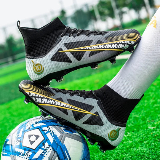 Benjamin | Football shoes for outdoor training