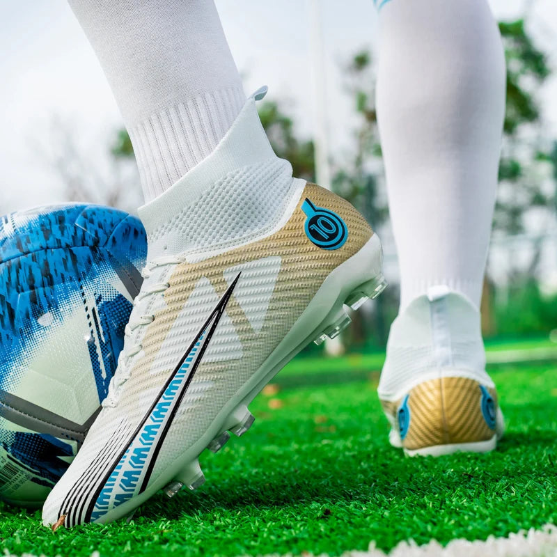Benjamin | Football shoes for outdoor training