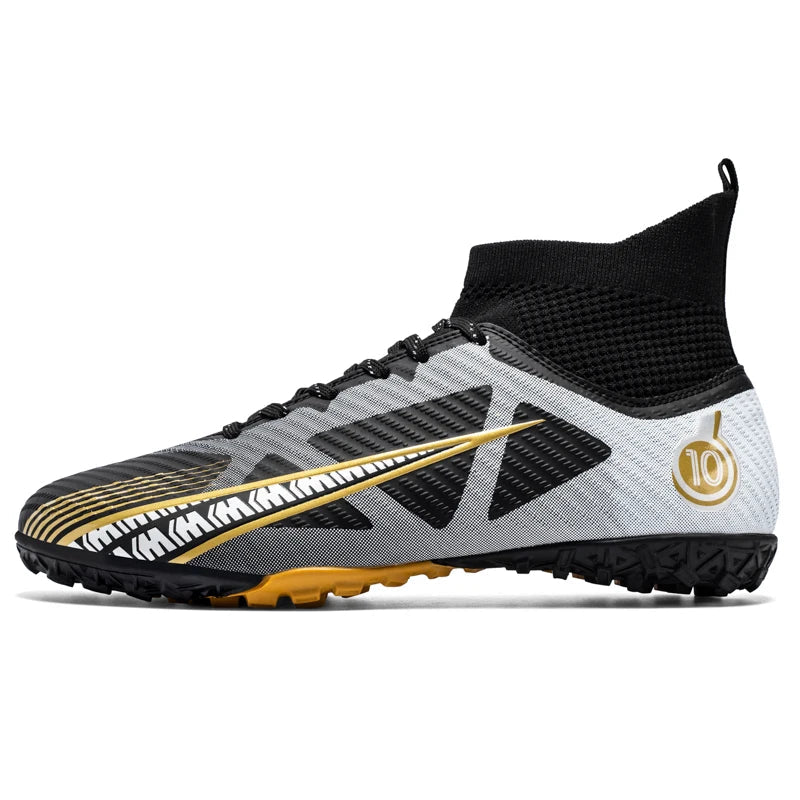 Benjamin | Football shoes for outdoor training