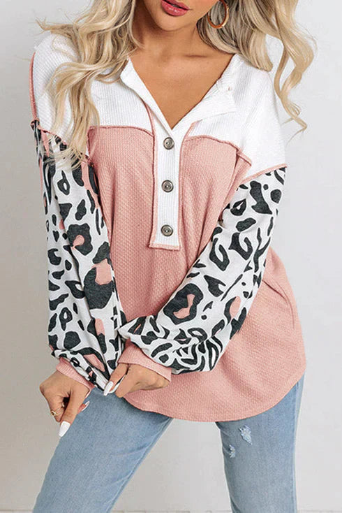 Milou | Top casual patchwork con maniche leopardate