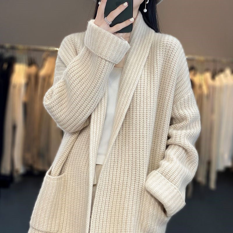 Christin | Fashionable long cardigan with V-neck