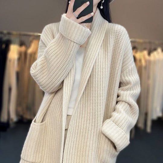 Christin | Fashionable long cardigan with V-neck