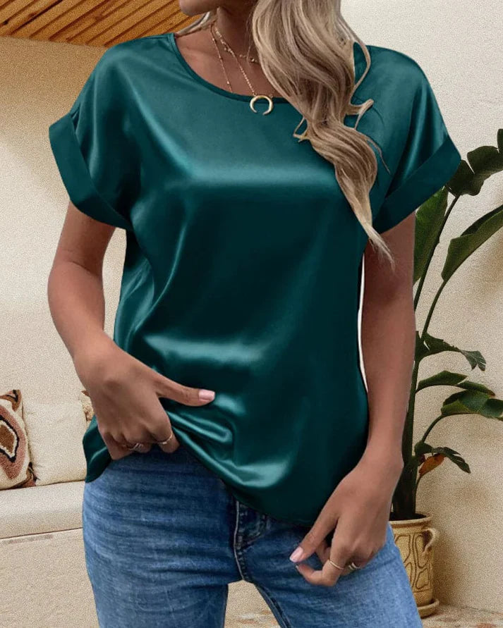 Christin | Stijlvolle elegante satijnen blouse