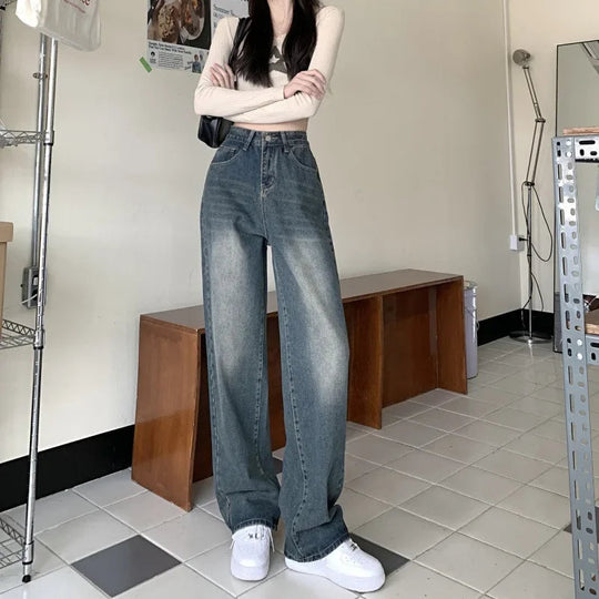 Claudia | classic and vintage baggy jeans