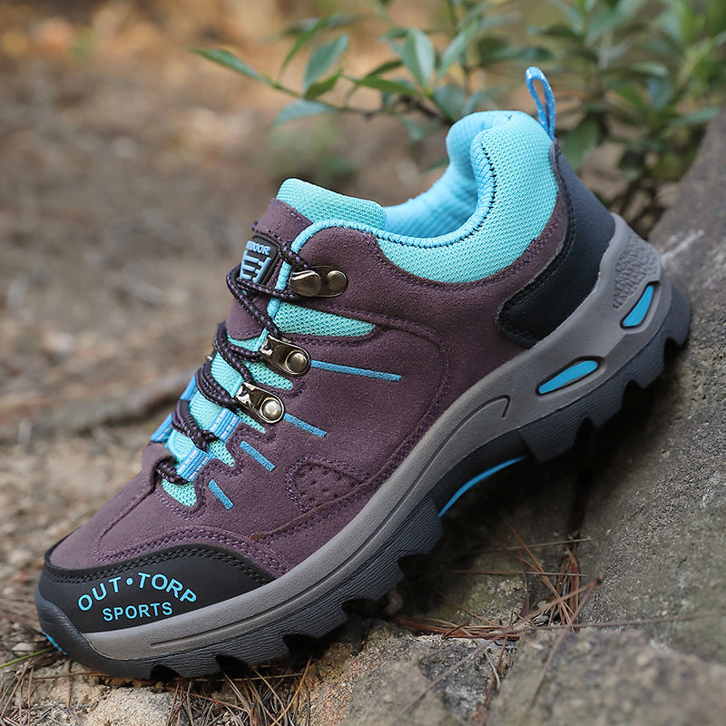 David | Lightweight hiking shoes with anti-slip soles