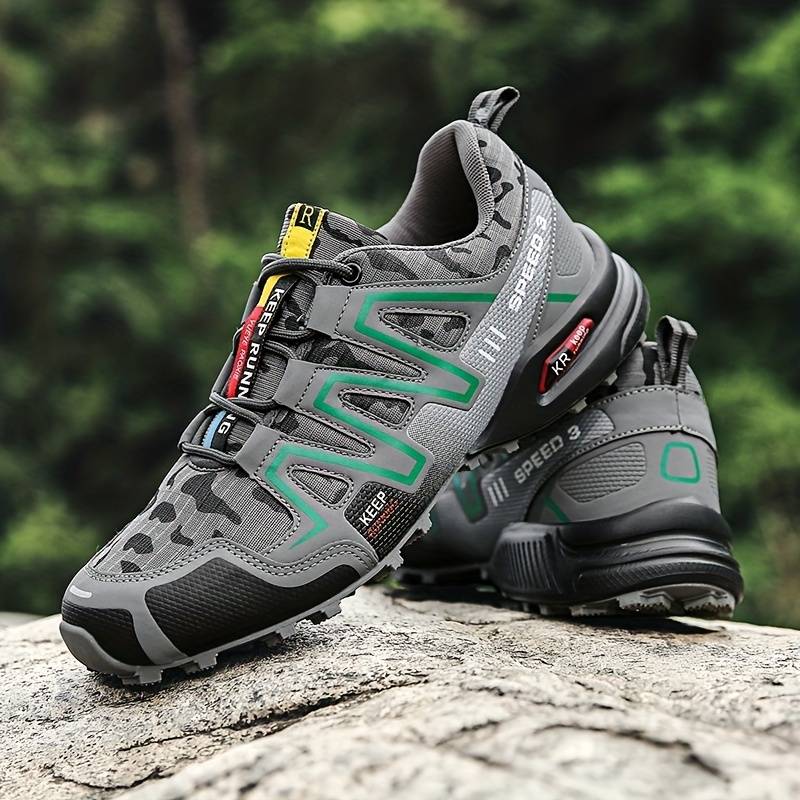 David | Robust hiking shoes