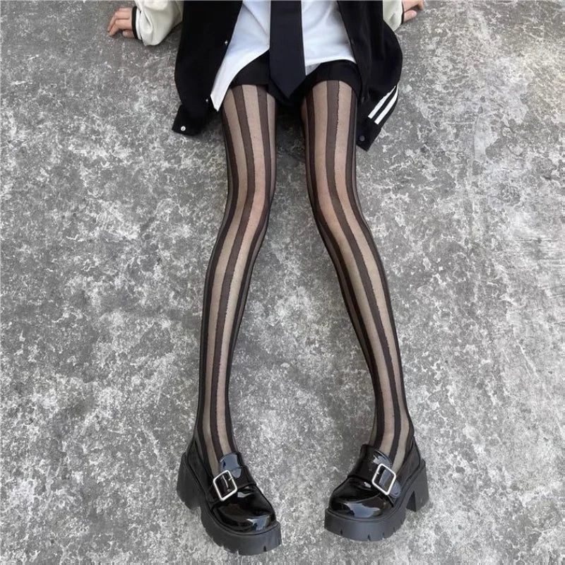 Diana | Stijlvolle panty met verticale strepen