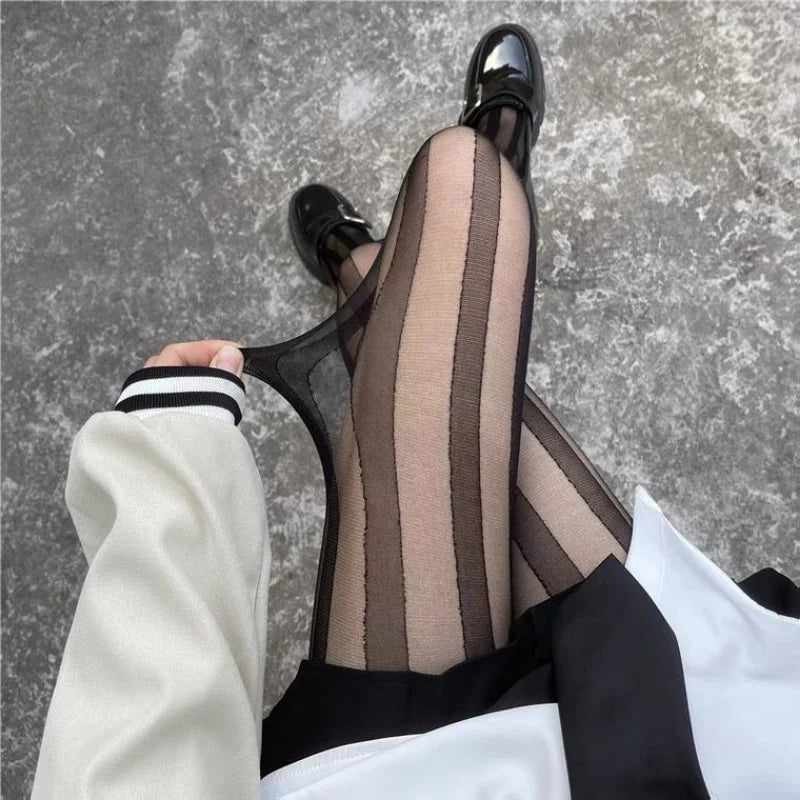 Diana | Stijlvolle panty met verticale strepen