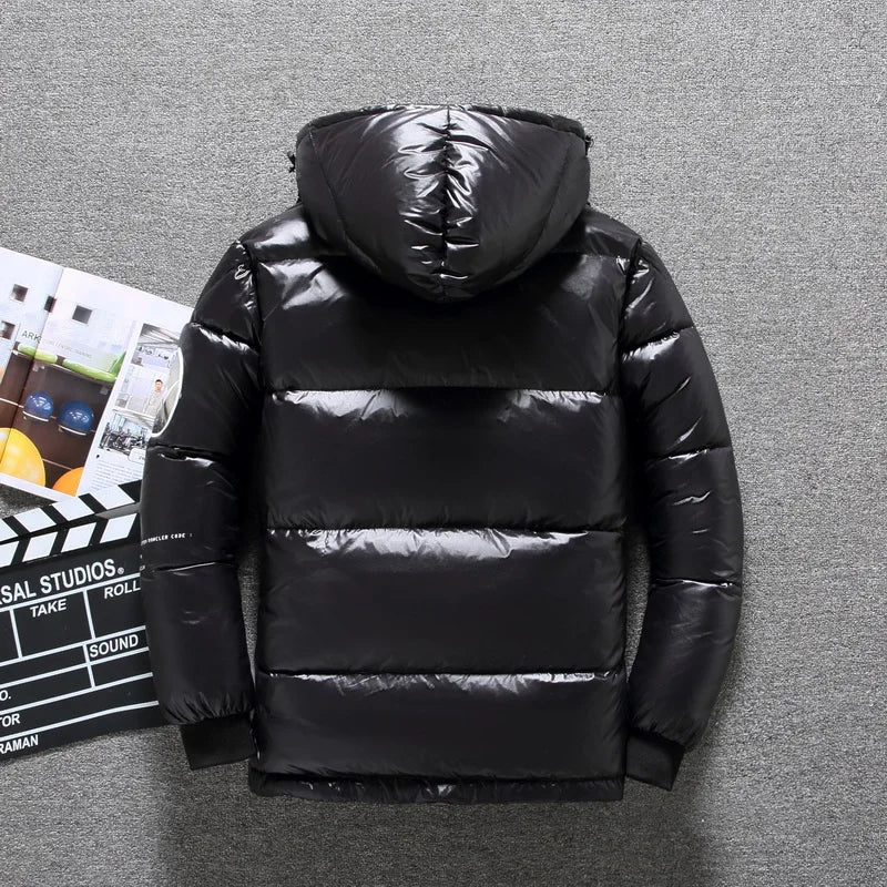 Felix | Stilvolle Daunenjacke mit Kapuze