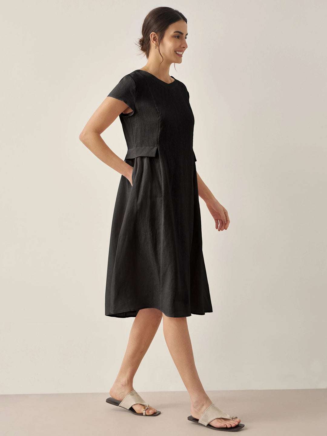 Greta | Midi summer dress with v-neckline