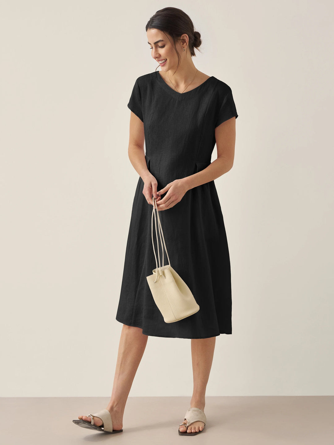 Greta | Midi summer dress with v-neckline
