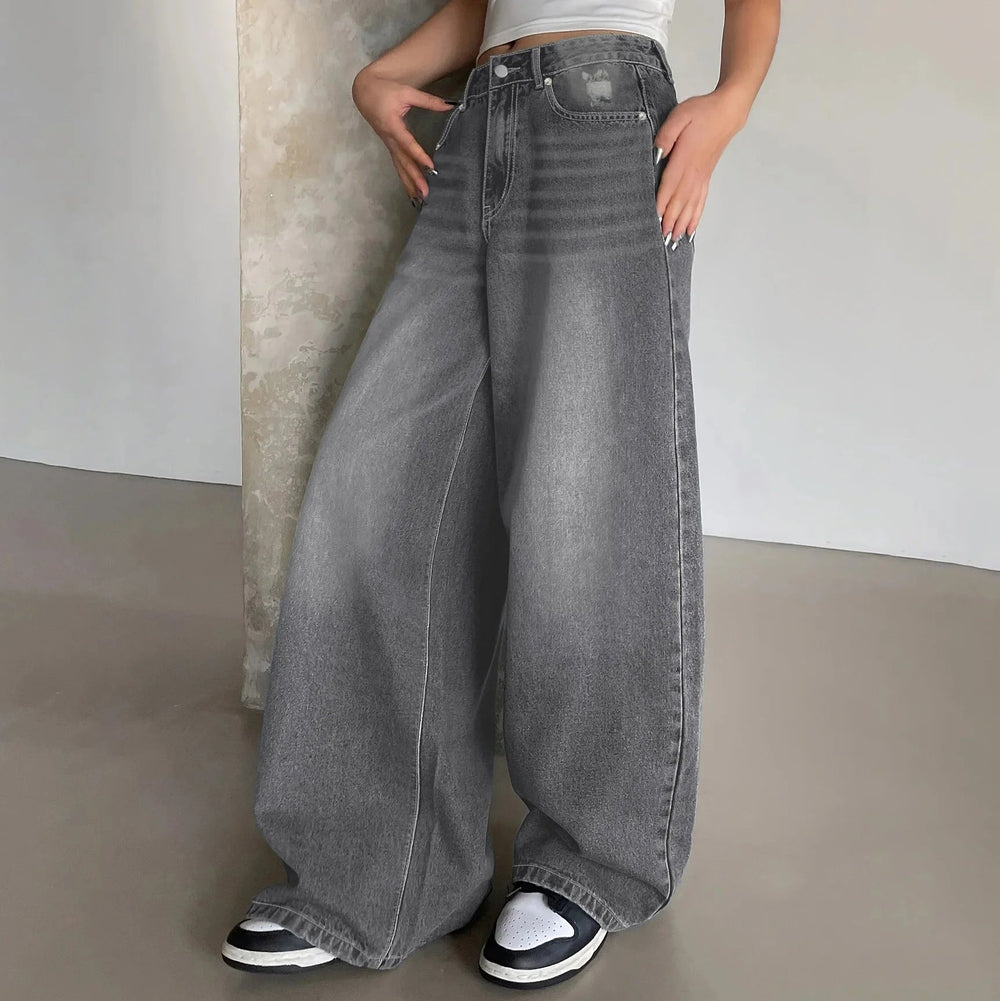 Jessika | Wide baggy jeans with mid-rise waist