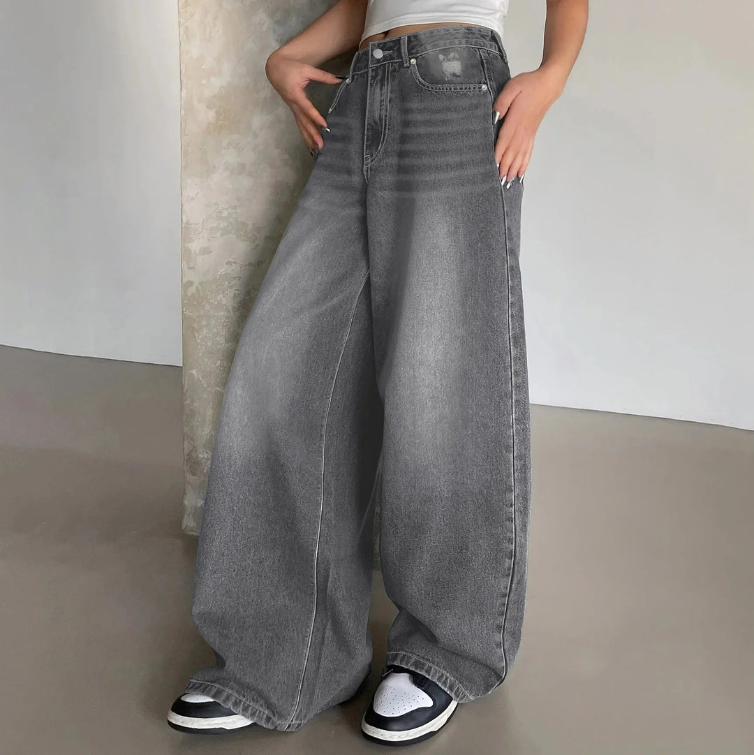 Jessika | Wide baggy jeans with mid-rise waist