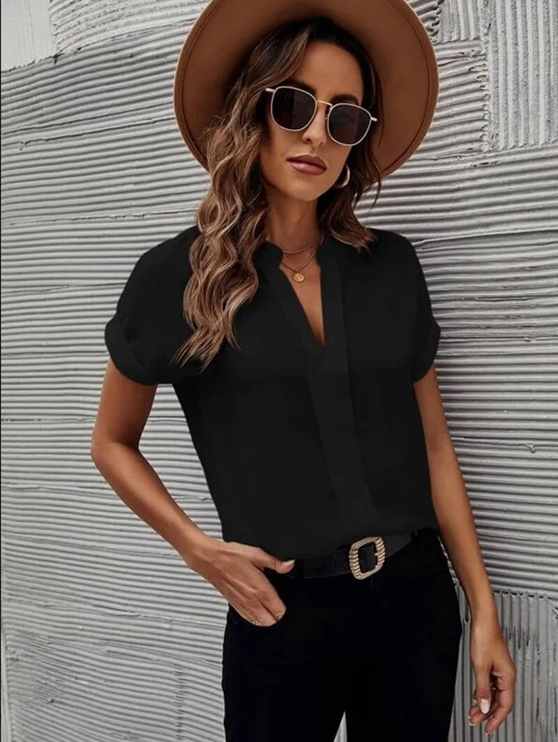Julia | Casual lightweight summer blouse