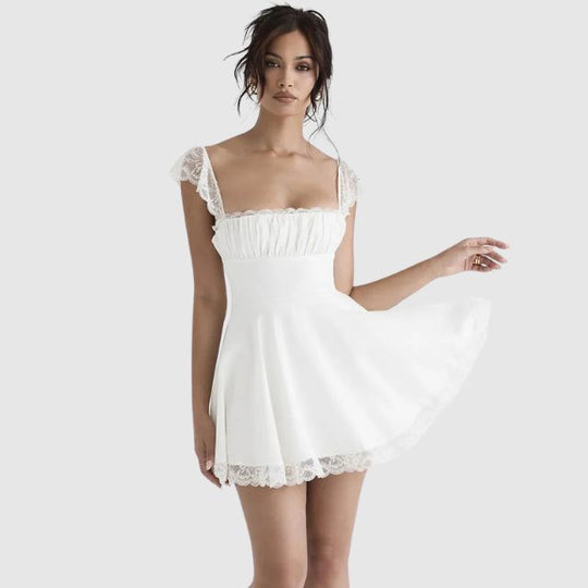 Kira | Mini dress with square neckline and lace