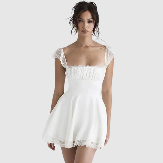 Kira | Mini dress with square neckline and lace