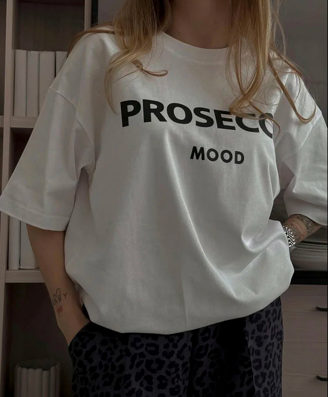 Poppy | Modieus oversized T shirt met proseccoprint