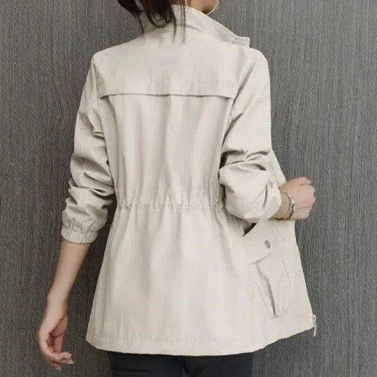 Klaudia | Elegant short summer jacket