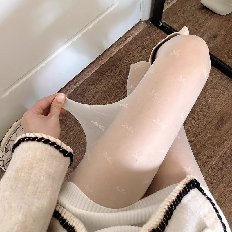 Leah | Modieuze panty met hartjes- en stippenpatroon