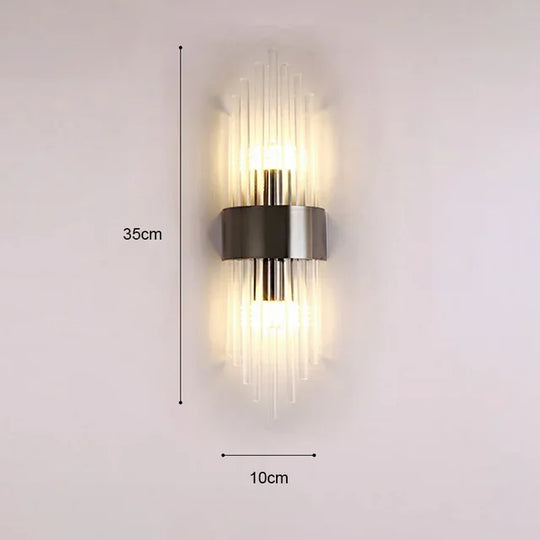 LuxLume Moderne Wandlamp - Combineer luxe en functionaliteit met deze moderne wandlamp die een vleugje verfijning toevoegt.