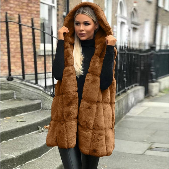 Maria | Soft and sleeveless teddy jacket
