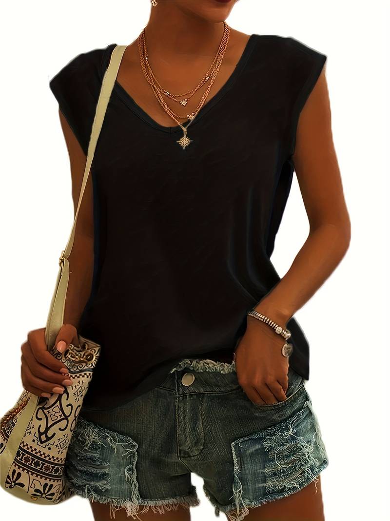 Marie | Elegant T shirt with V neck