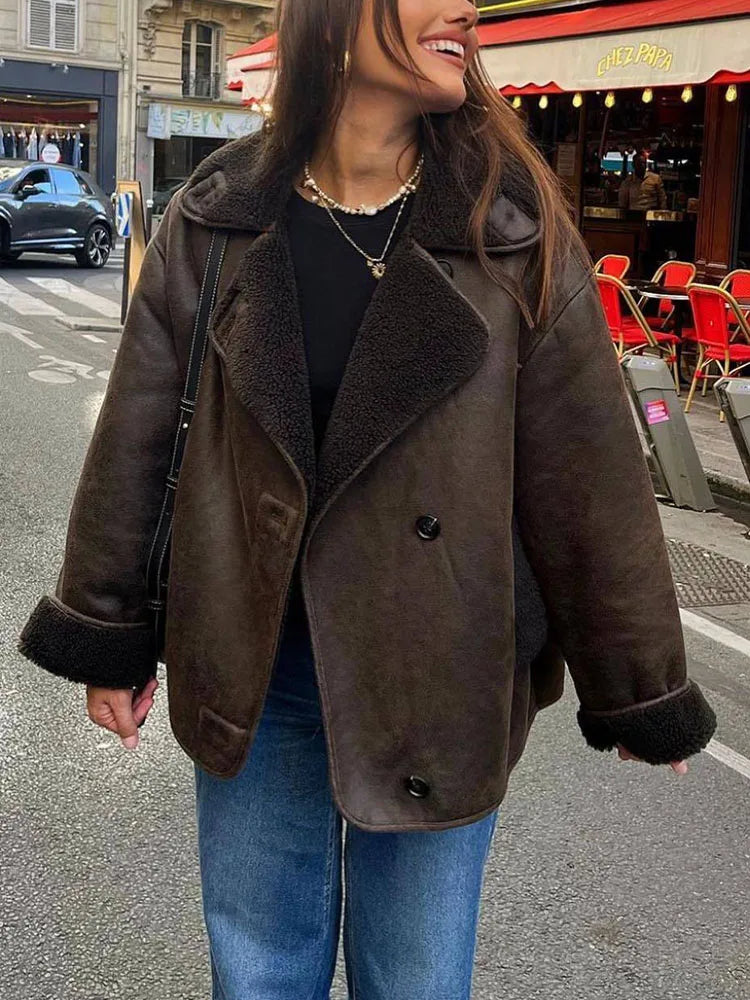 Martina | Experience timeless elegance with this fleece jacket