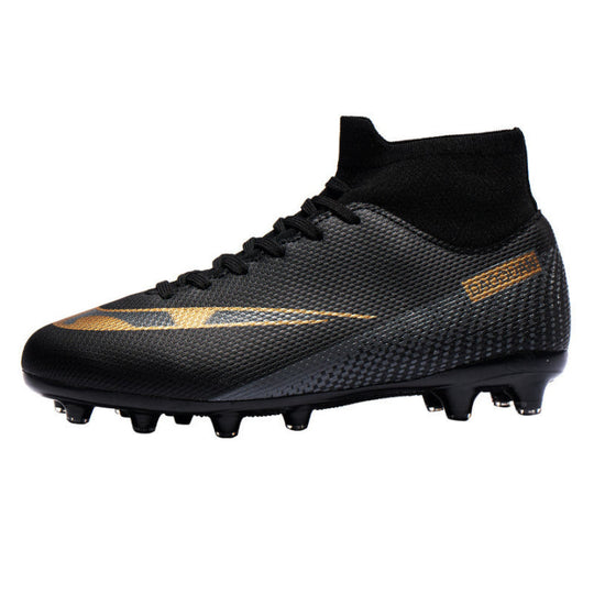 Mathias | Football shoes with spikes