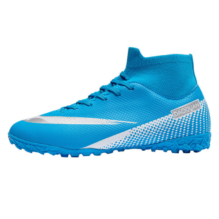 Mathias | Football shoes with spikes