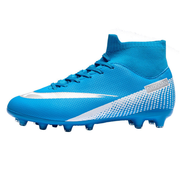 Mathias | Football shoes with spikes