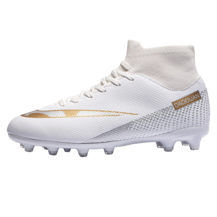 Mathias | Football shoes with spikes