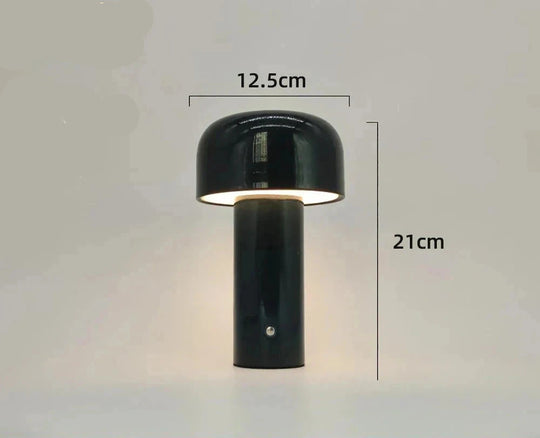  Elegante lamp met een tijdloos ontwerp en duurzame materialen voor langdurig gebruik.