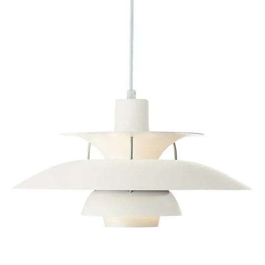 Elegante hanglamp met een simplistisch ontwerp, ideaal voor verlichting boven de eettafel in een moderne setting.