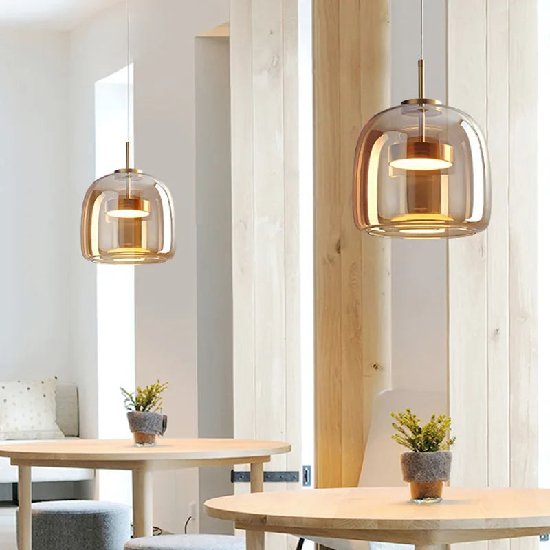 LumiCrystal Stijlvolle Hanglamp - Creëer een warme ambiance met deze stijlvolle en moderne glazen hanglamp.