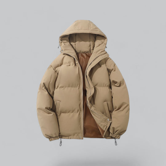 Winterjas voor heren met comfortabele pasvorm en capuchon.