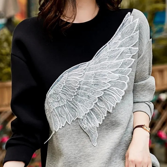 Yara | Women's Luxury Sweatshirt | Black