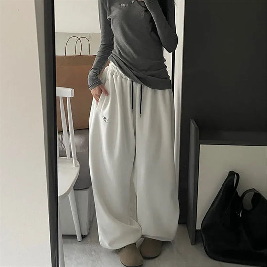 Freiburg | Pantaloni della tuta oversize da donna | Grigio