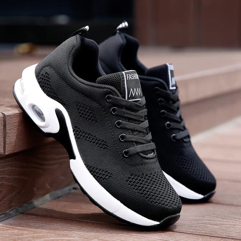 Women's Mesh Round Toe Lace-up Closure Sports Wear Sneakers