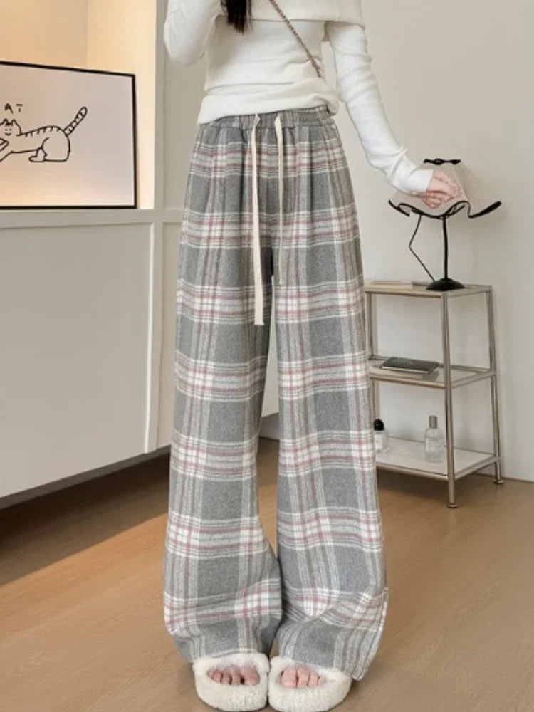 Stuttgart | Women's Oversized Checked Trousers | Black