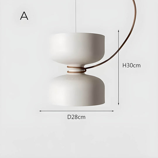 Orlee hanglamp met een geometrisch ontwerp, biedt stijlvolle verlichting voor een eigentijdse uitstraling.
