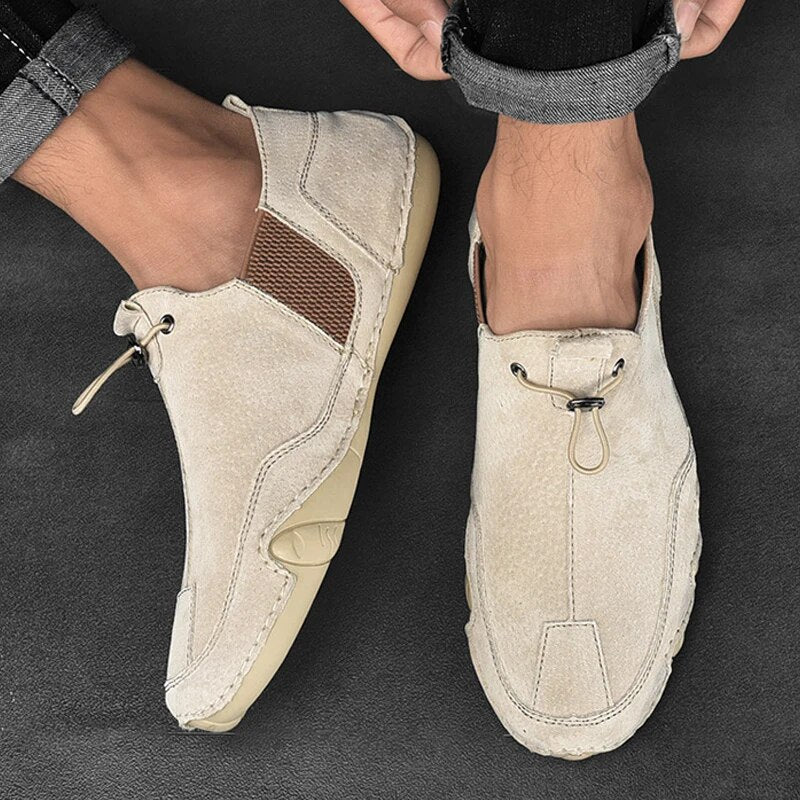 Stijlvolle heren loafers van echt leer met een flexibele zool.
